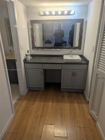 3920 Inverrary Blvd 204C, Lauderhill, FL 33319