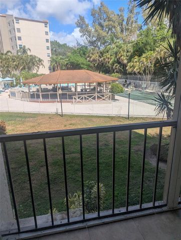 3920 Inverrary Blvd 204C, Lauderhill, FL 33319