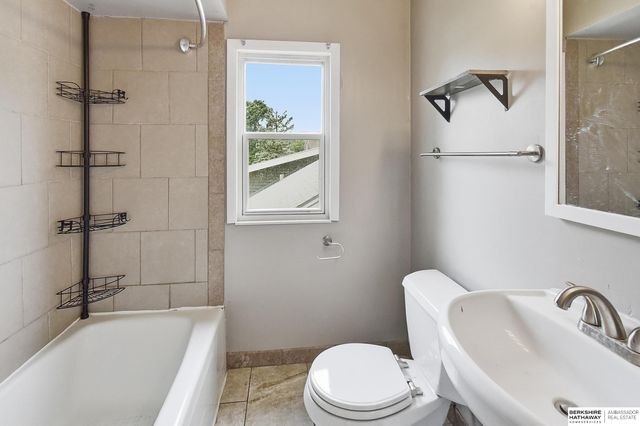 2579 Mary Street, Omaha, NE 68112