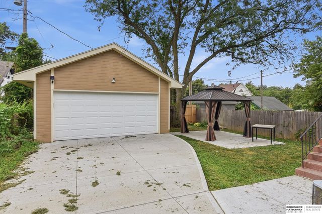 2579 Mary Street, Omaha, NE 68112