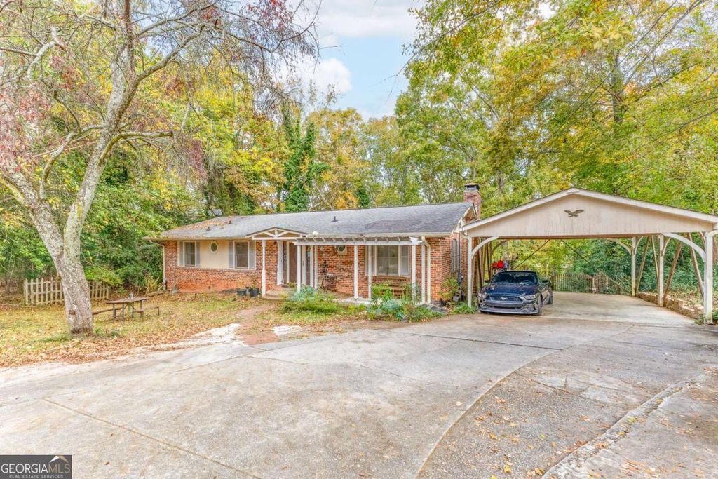 1454 Longview Drive, Gainesville, GA 30501