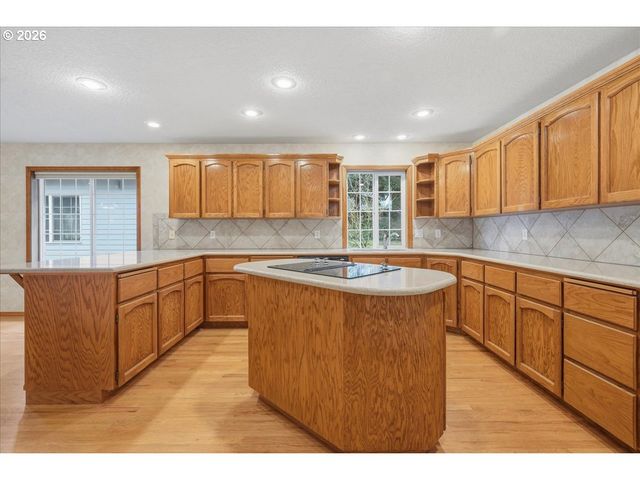 20205 Ne 49TH St, Vancouver, WA 98682