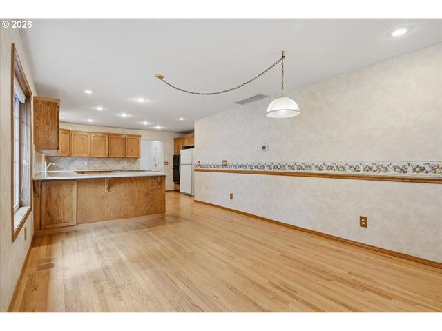 20205 Ne 49TH St, Vancouver, WA 98682