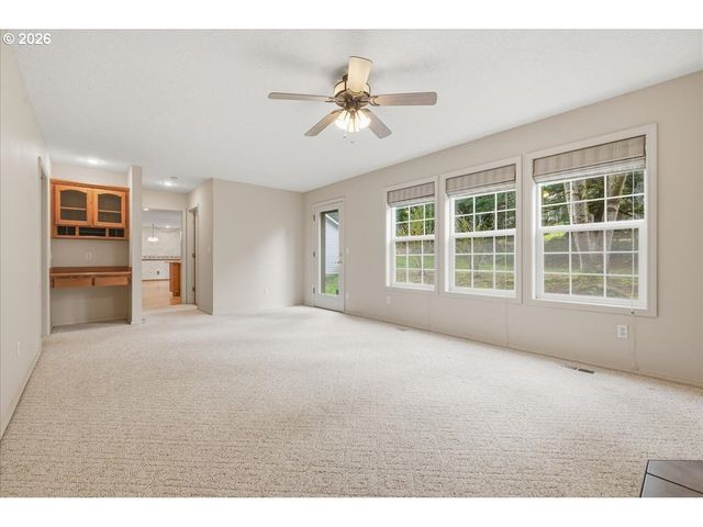 20205 Ne 49TH St, Vancouver, WA 98682