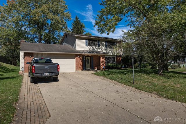 2447 Hemphill Road, Kettering, OH 45440