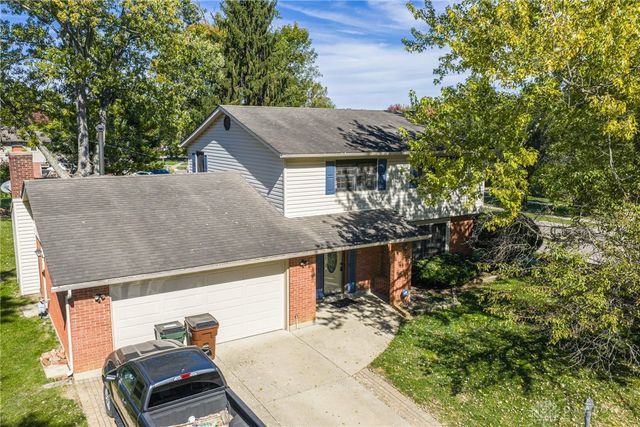 2447 Hemphill Road, Kettering, OH 45440