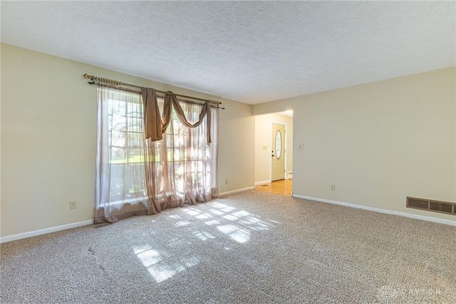 2447 Hemphill Road, Kettering, OH 45440