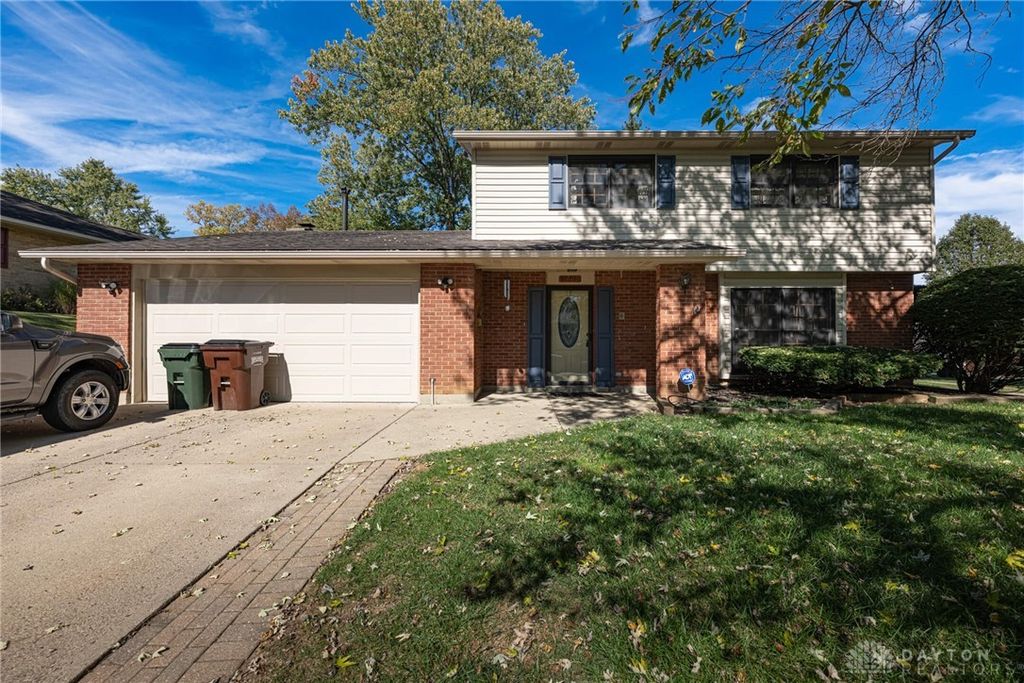 2447 Hemphill Road, Kettering, OH 45440