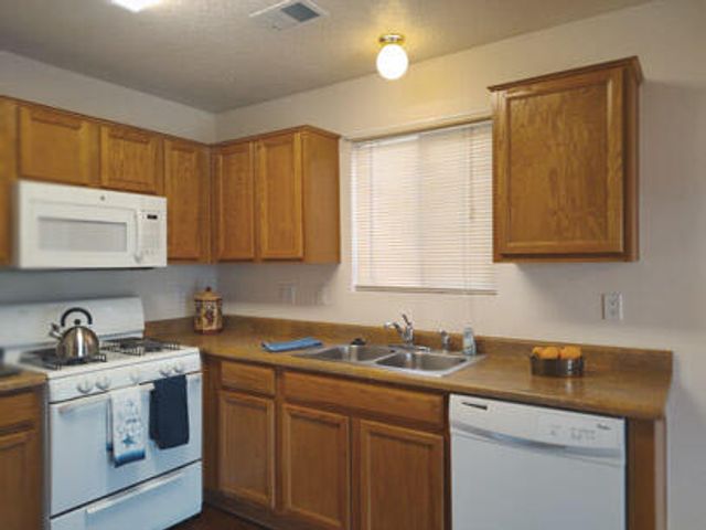 3420 Old Mill Road NE, Rio Rancho, NM 87144