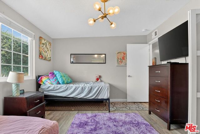212 E Avenida De Los Arboles, Thousand Oaks, CA 91360