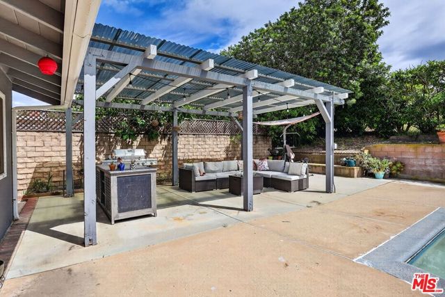 212 E Avenida De Los Arboles, Thousand Oaks, CA 91360