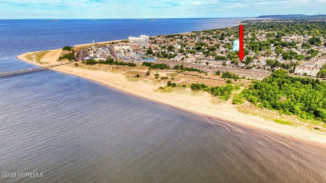 450 Beachway Avenue, Keansburg, NJ 07734