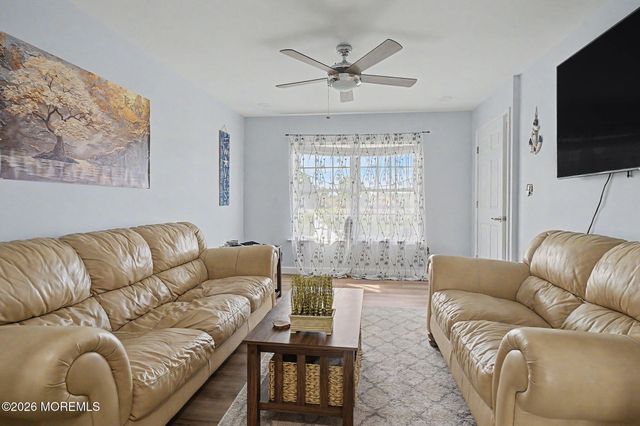 450 Beachway Avenue, Keansburg, NJ 07734