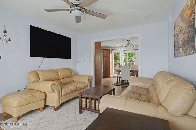 450 Beachway Avenue, Keansburg, NJ 07734