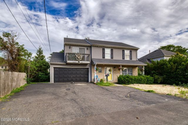 450 Beachway Avenue, Keansburg, NJ 07734