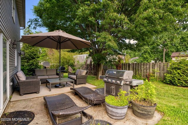 450 Beachway Avenue, Keansburg, NJ 07734