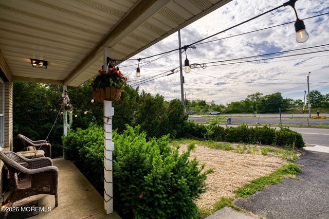 450 Beachway Avenue, Keansburg, NJ 07734