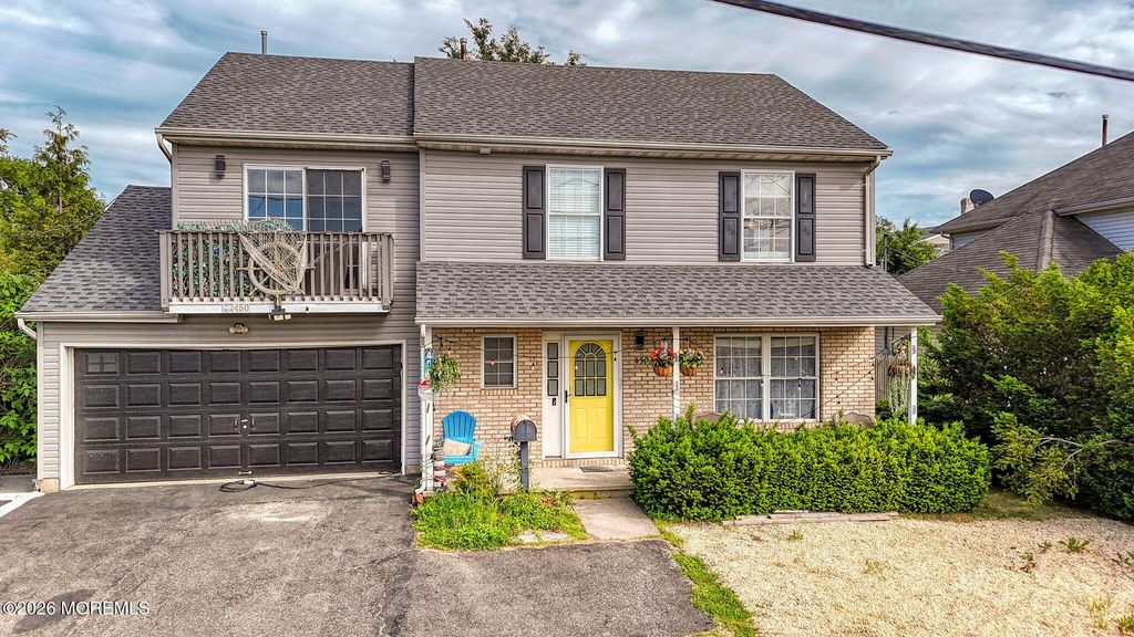 450 Beachway Avenue, Keansburg, NJ 07734