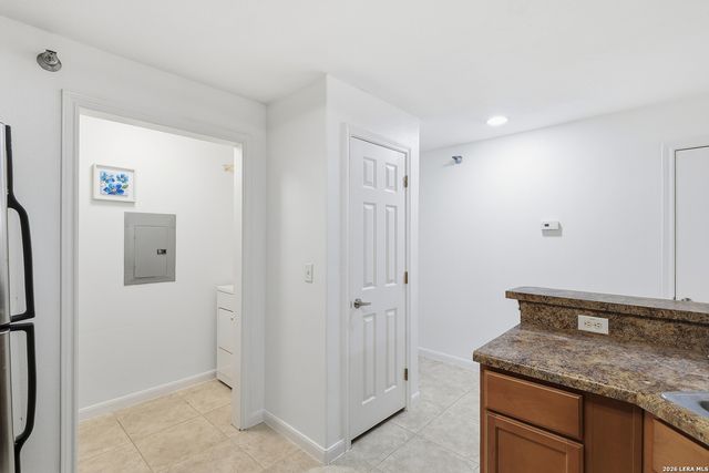 7323 Snowden Rd Apt 1304, San Antonio, TX 78240