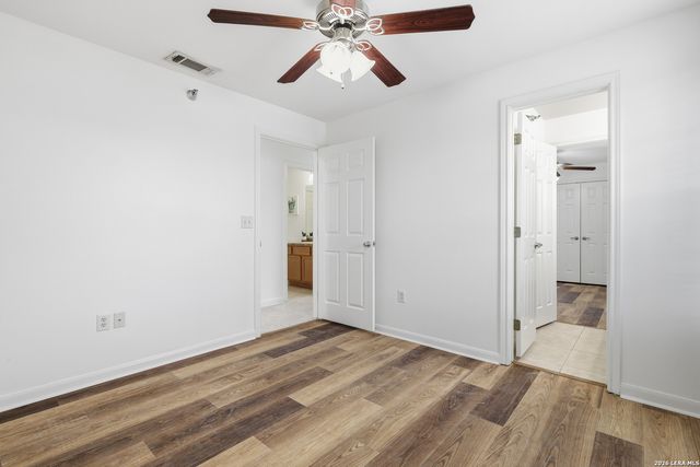 7323 Snowden Rd Apt 1304, San Antonio, TX 78240