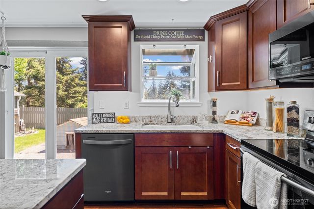 18915 80th Avenue Ct E, Puyallup, WA 98375