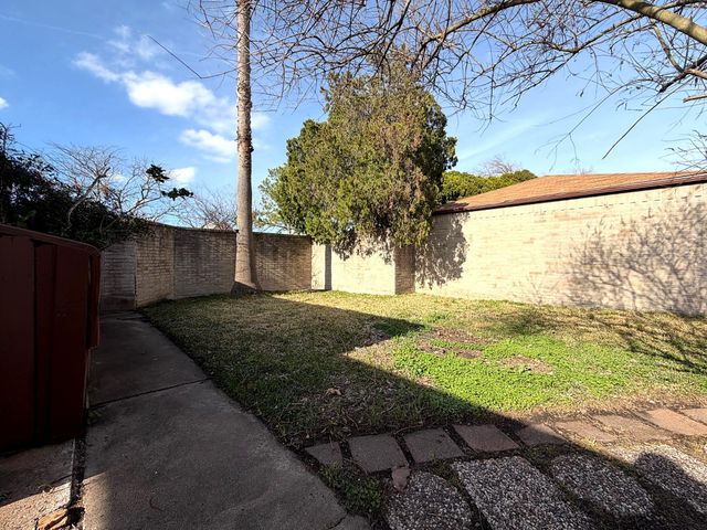 10807 Sashay Drive, Houston, TX 77099