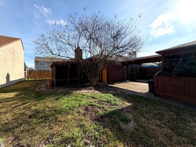 10807 Sashay Drive, Houston, TX 77099