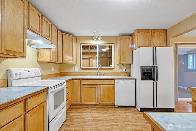 22819 126th Place SE, Kent, WA 98031