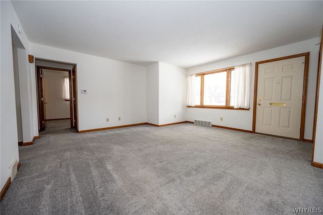 242 Wellington Avenue, Tonawanda, NY 14223