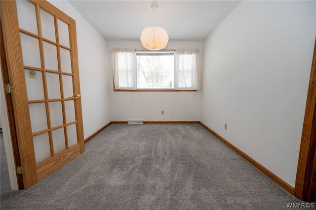 242 Wellington Avenue, Tonawanda, NY 14223