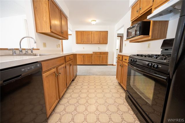 242 Wellington Avenue, Tonawanda, NY 14223