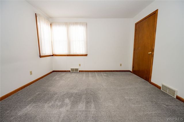 242 Wellington Avenue, Tonawanda, NY 14223