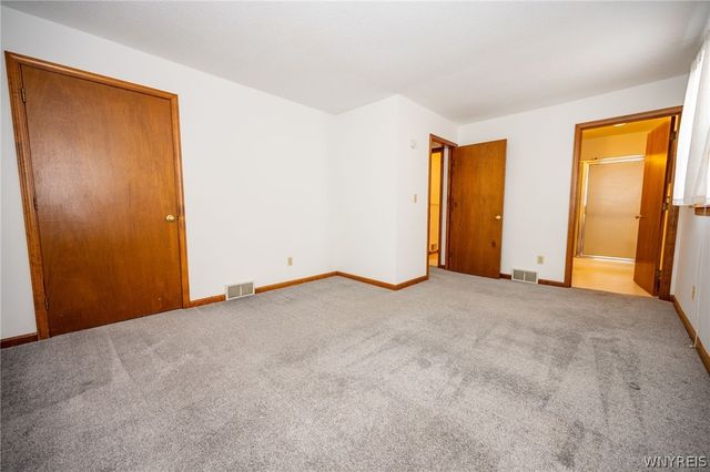 242 Wellington Avenue, Tonawanda, NY 14223