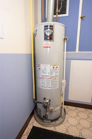 242 Wellington Avenue, Tonawanda, NY 14223