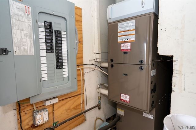 242 Wellington Avenue, Tonawanda, NY 14223