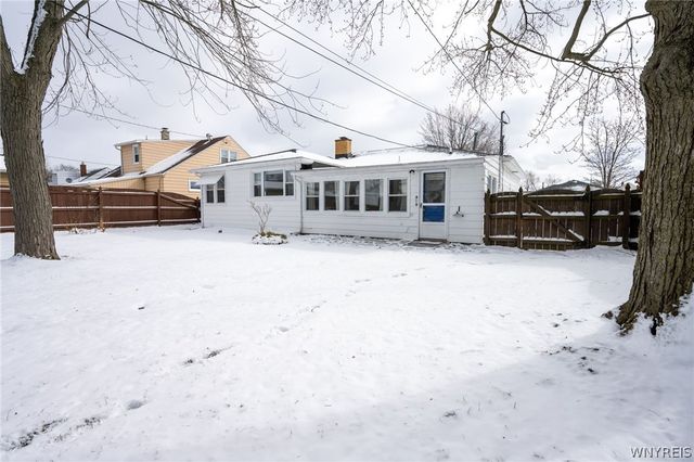 242 Wellington Avenue, Tonawanda, NY 14223