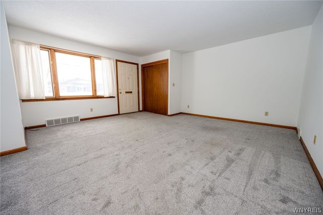 242 Wellington Avenue, Tonawanda, NY 14223