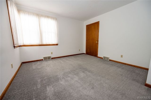 242 Wellington Avenue, Tonawanda, NY 14223