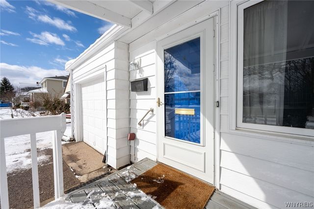 242 Wellington Avenue, Tonawanda, NY 14223