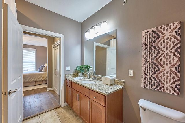 936 Perry Street, 204, Columbus, OH 43215