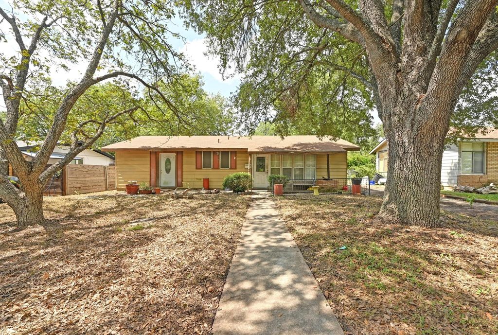 1513 Cloverleaf DR, Austin, TX 78723