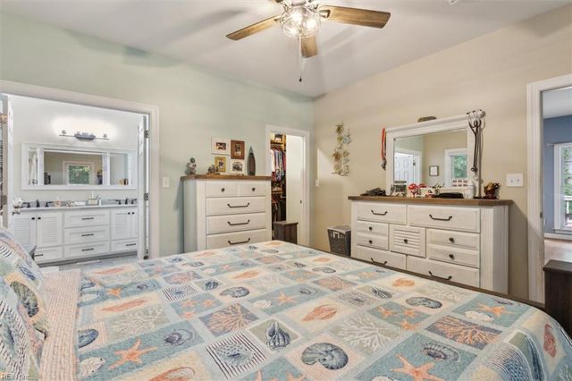 8194 Manor DR, Gloucester, VA 23061