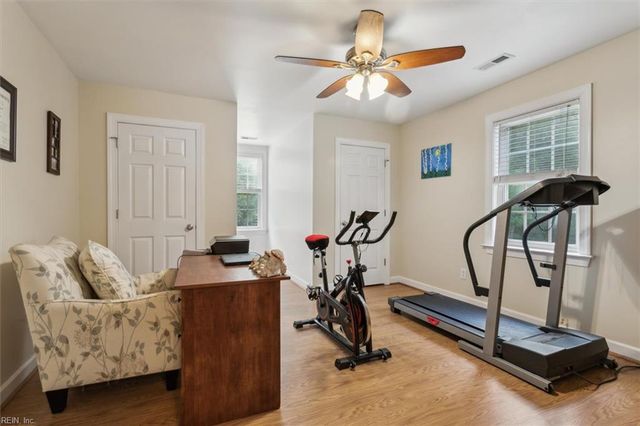 8194 Manor DR, Gloucester, VA 23061