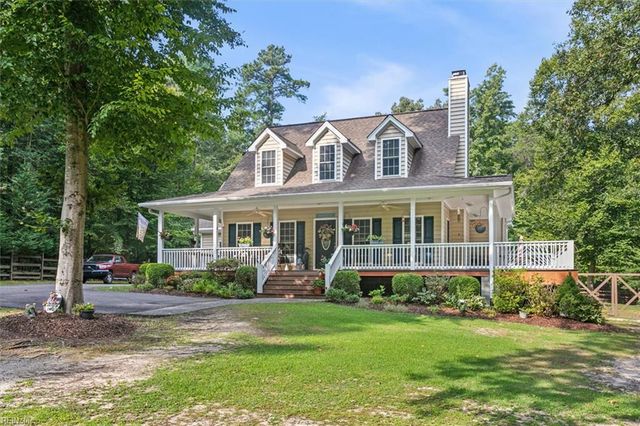 8194 Manor DR, Gloucester, VA 23061