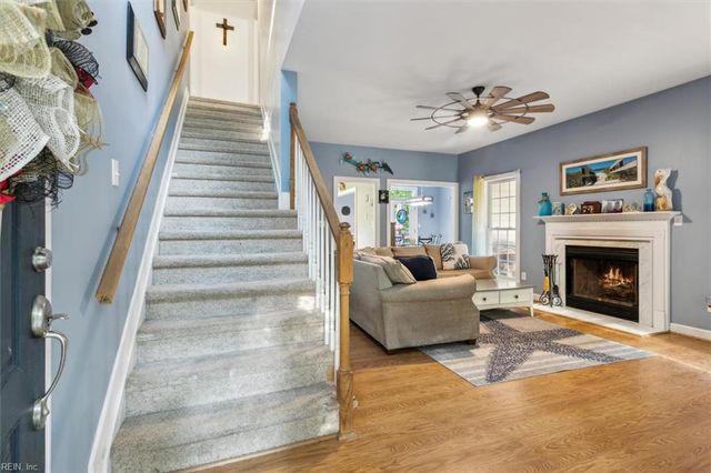 8194 Manor DR, Gloucester, VA 23061