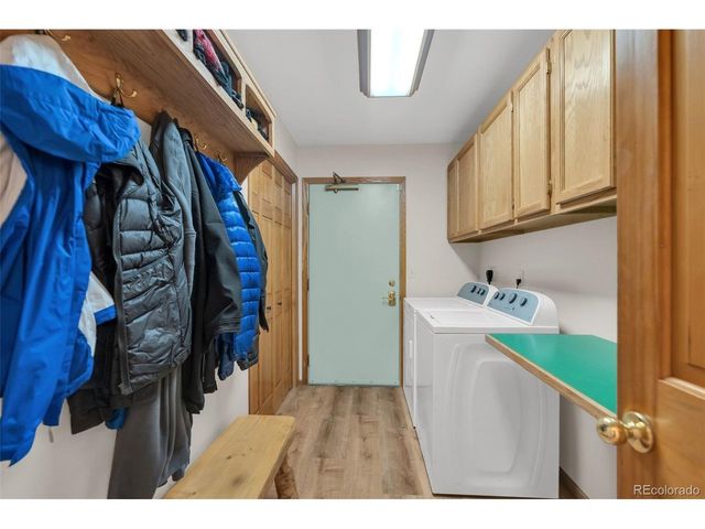 915 N Bluff Dr, Franktown, CO 80116
