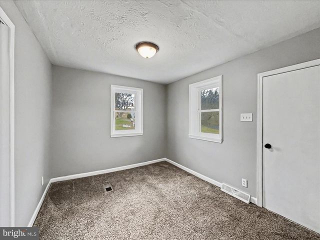 1063 SNYDER CORNER RD, Red Lion, PA 17356