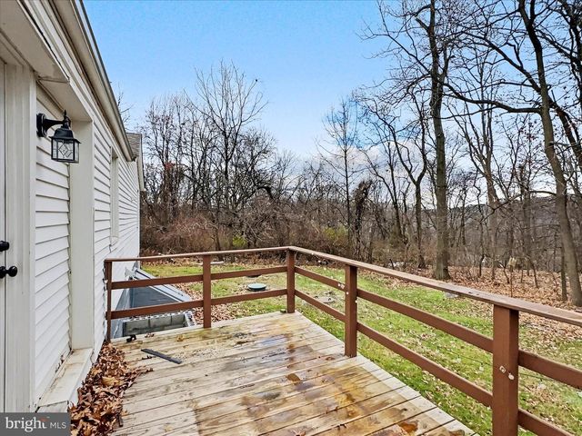 1063 SNYDER CORNER RD, Red Lion, PA 17356