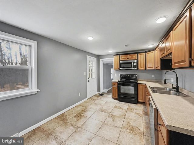 1063 SNYDER CORNER RD, Red Lion, PA 17356