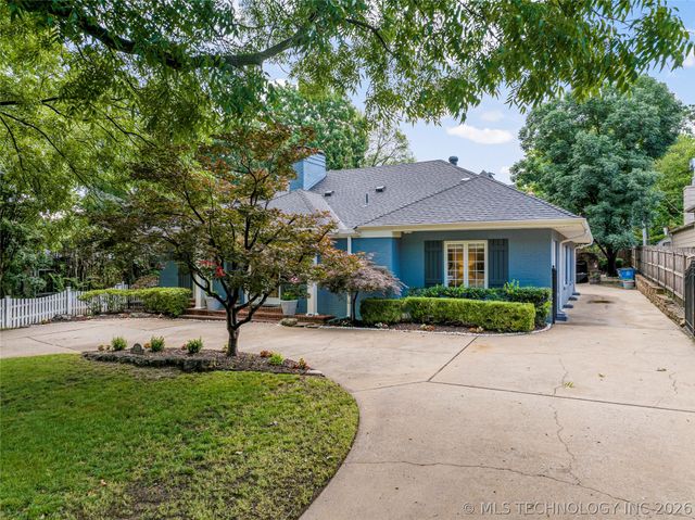2521 S Birmingham Place, Tulsa, OK 74114
